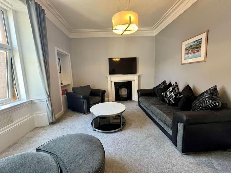 Beautiful Spacious Apartment In Town Centre Oban Eksteriør billede